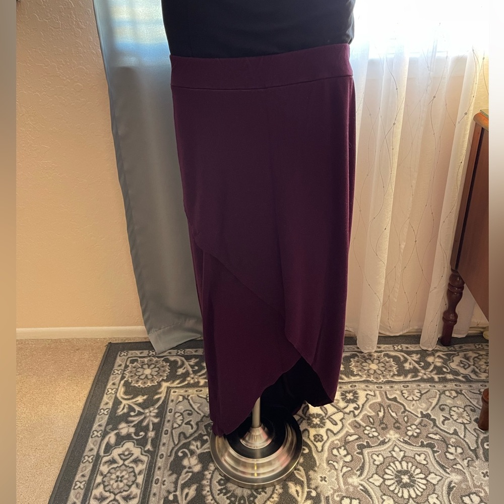 Pure Energy maxi skirt. Size 1X. Dark plum.
